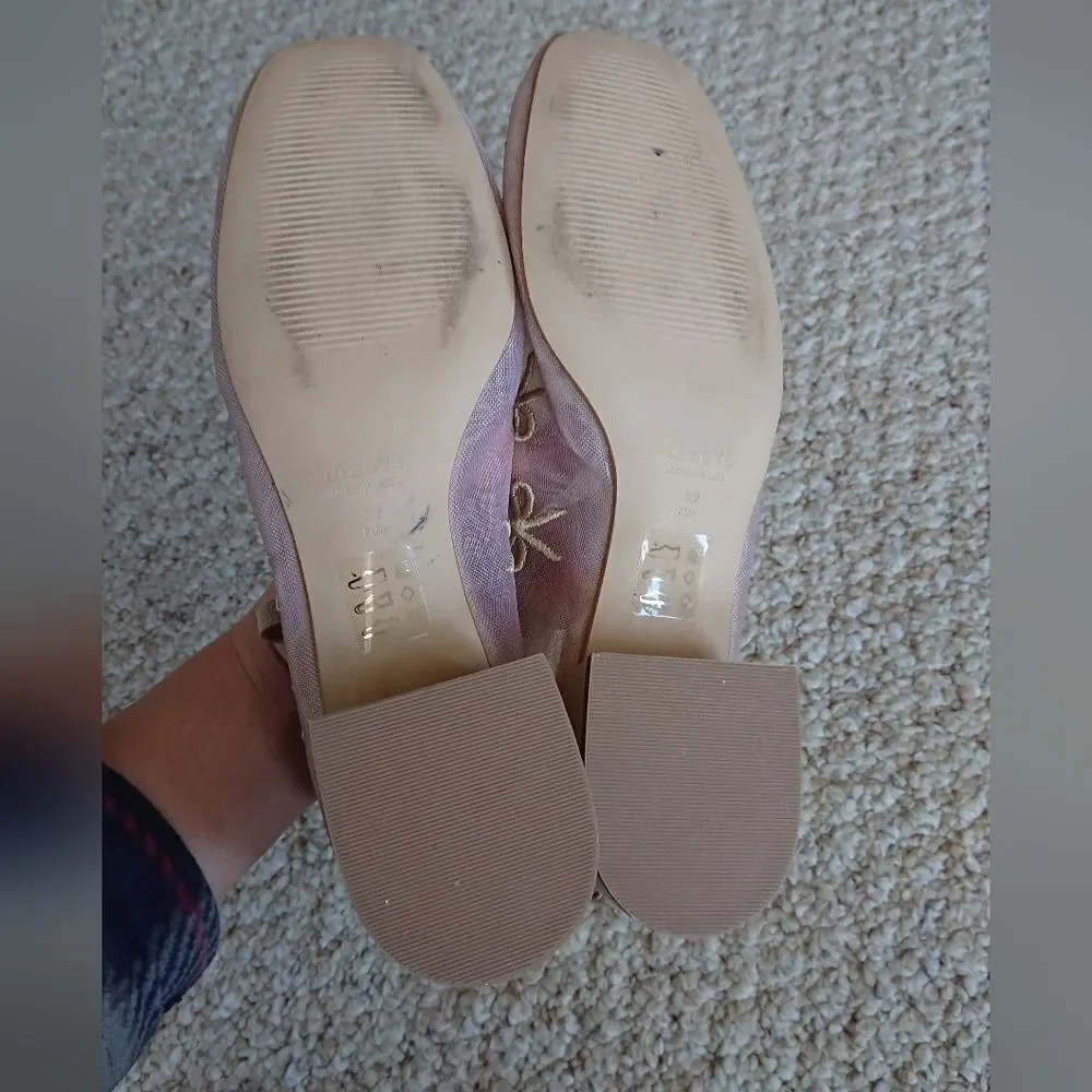 Anthropologie Maeve Chic Bow Embroidered Mary Jane Shoes size 38.5